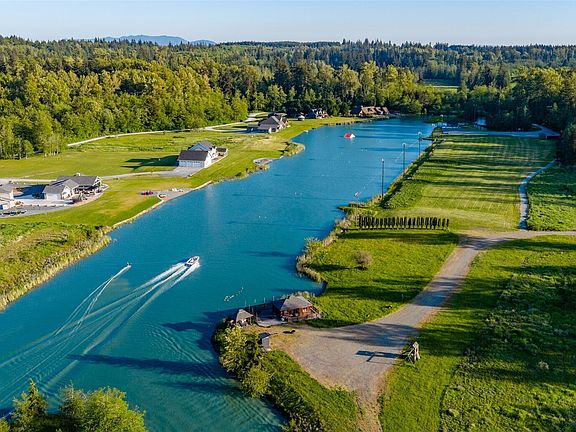 3rd image of 18003 Bow Lake Lane