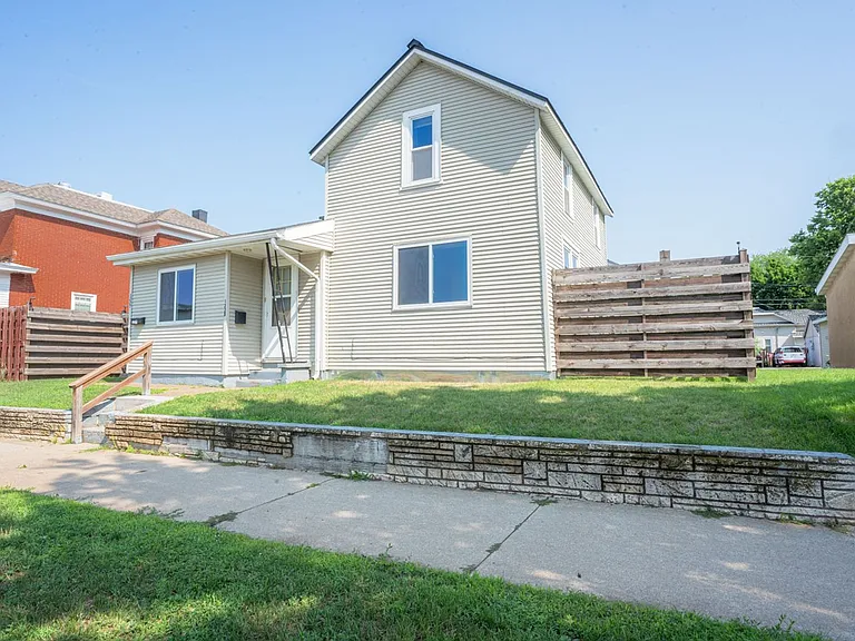 1227 Green Bay St — Photo 18