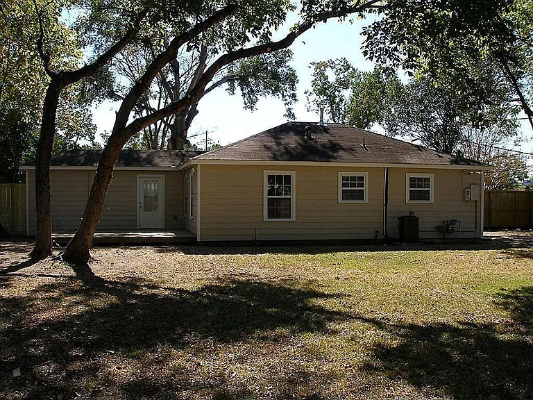 6630 Corbin St — Photo 14