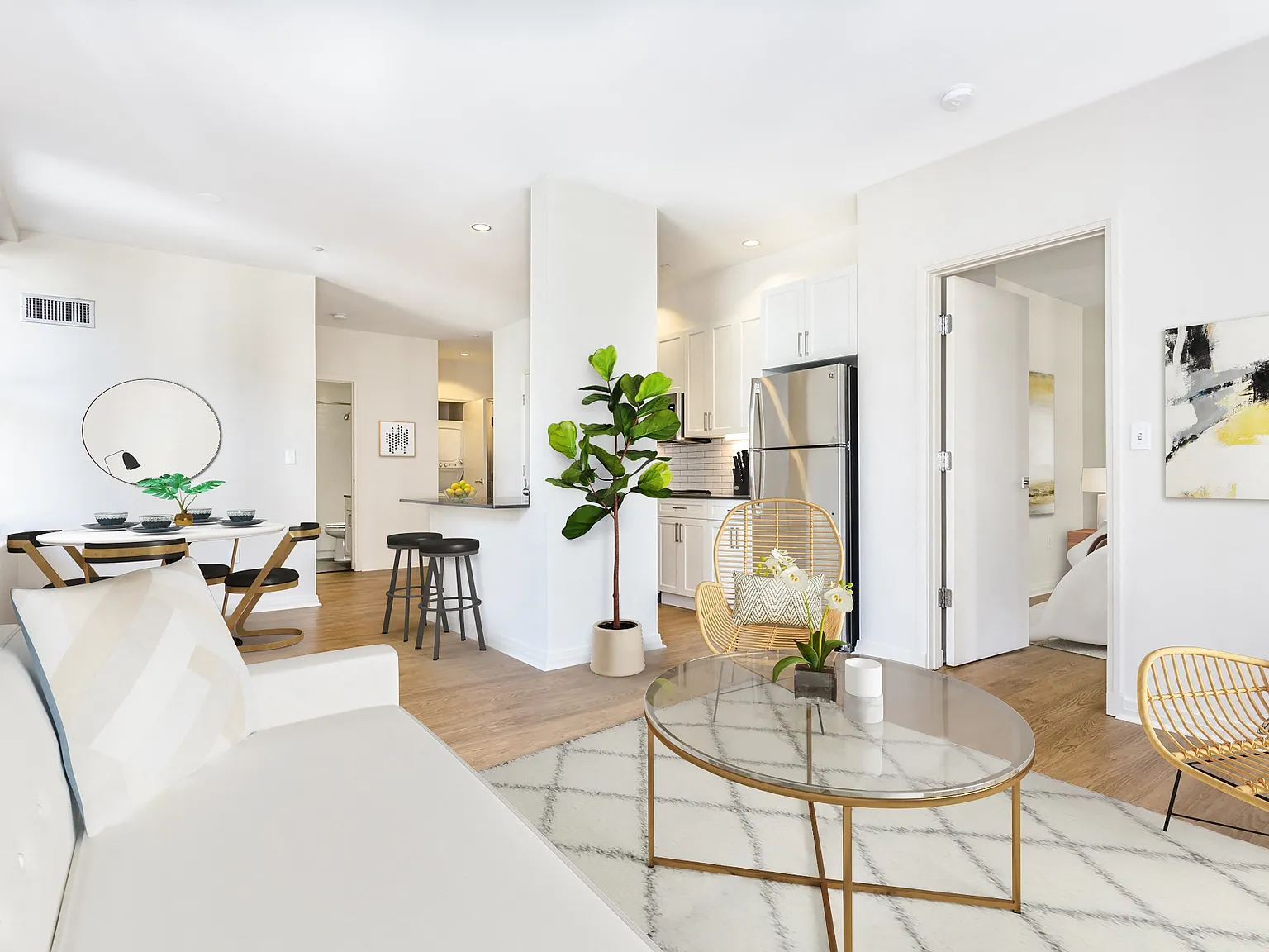 One India Street Apartments — Photo 3
