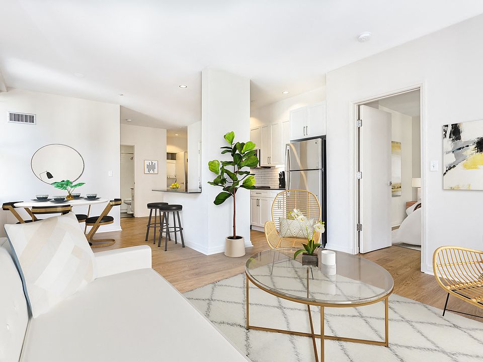 LivingRoomDiningRoom2B