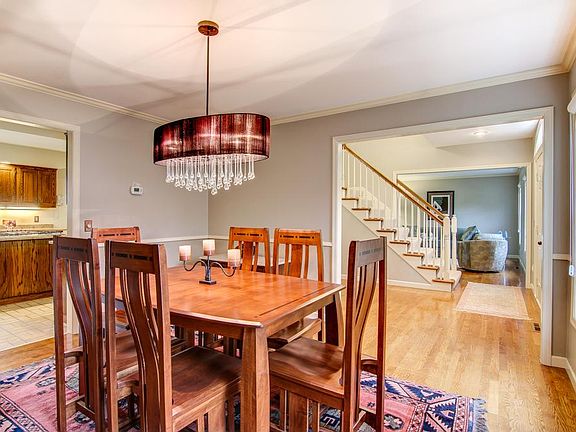 2nd image of 1744 Interlachen Bay