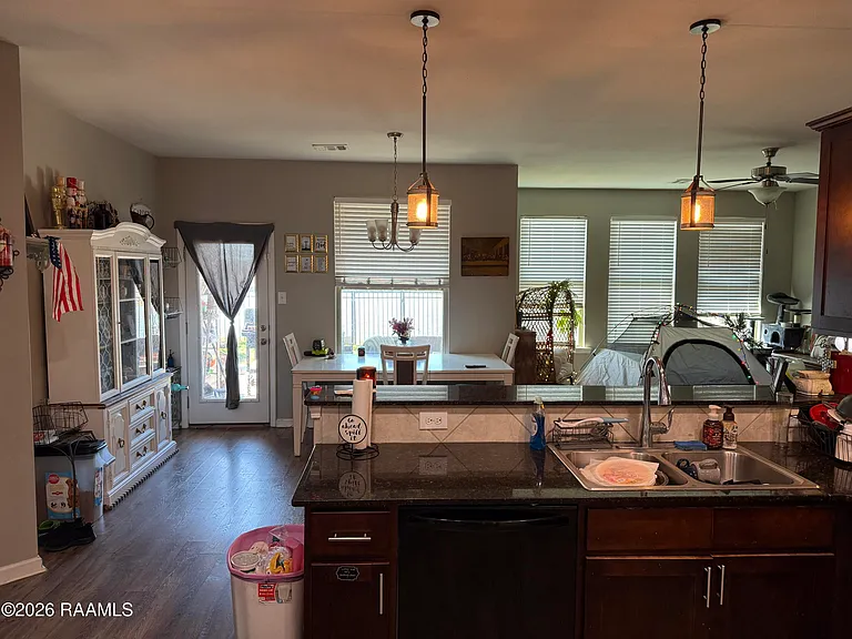 121 Merrydale Ln — Photo 15