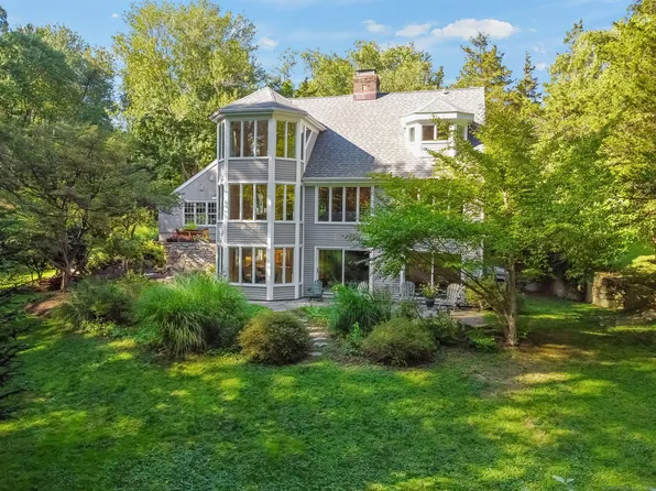 14 Shinnecock Place, Weston, CT 06883