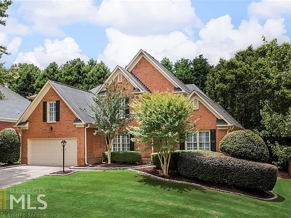 2nd image of 3380 Highcroft Cir