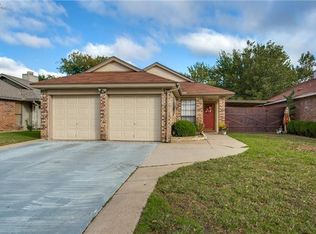 2608 Butterfield Dr, Fort Worth, TX 76133