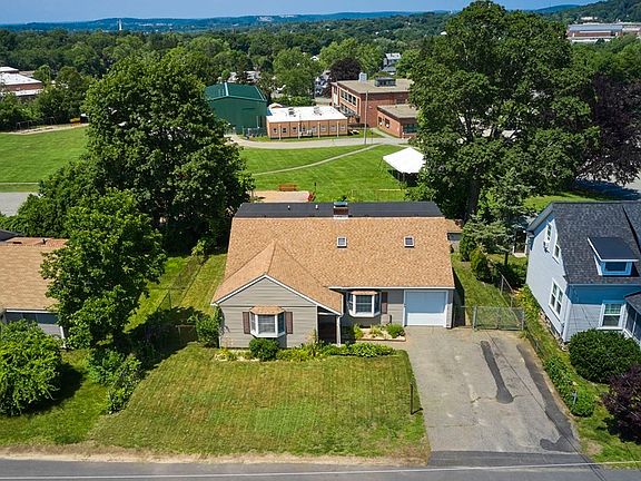 5th image of 15 Beacon Hill Blvd