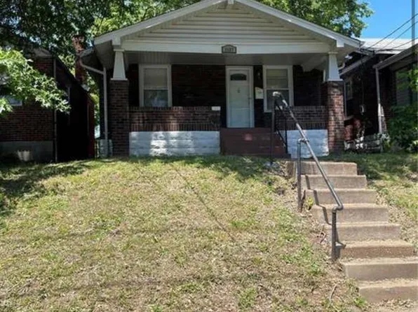 3507 Colonial Ave, Saint Louis, MO 63121