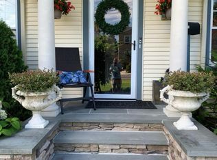 (Undisclosed Address), Oceanside, NY 11572