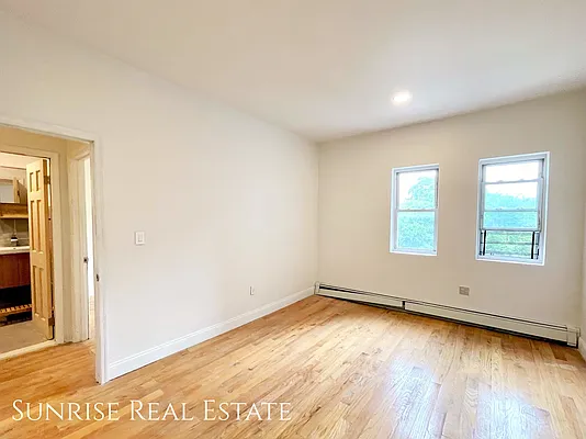 Rented by Sunrise Real Estate | media 56