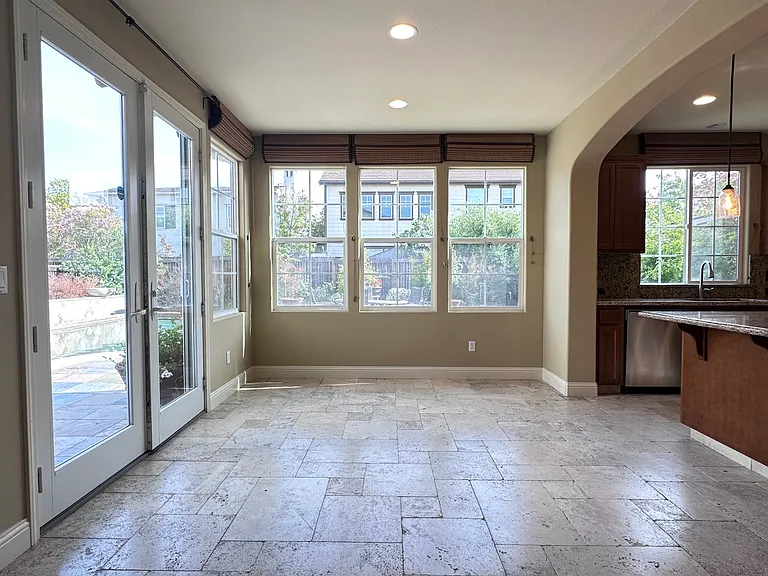 133 Angora Ct — Photo 37