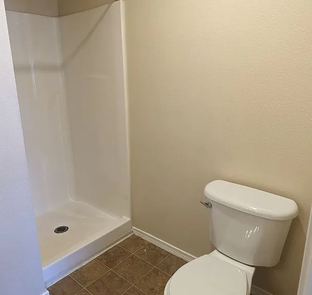 Wellesley Park Apartments — Photo 139