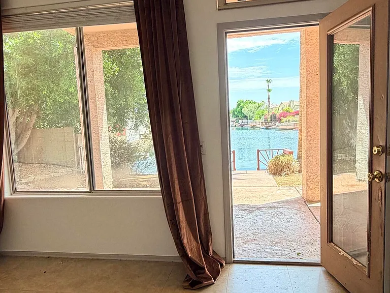 5215 W Tonopah Dr — Photo 7
