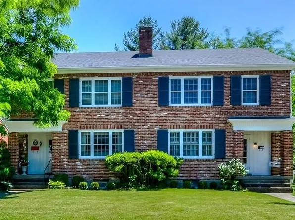 313 Hermitage Dr, Frankfort, KY 40601