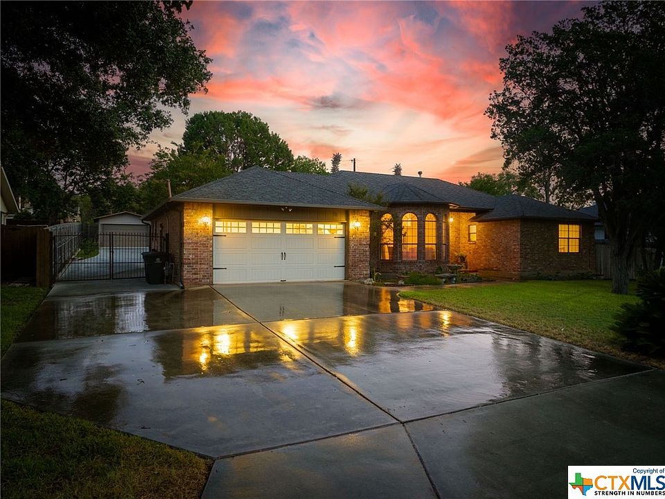 52 Mission Dr, New Braunfels, TX 78130 Zillow