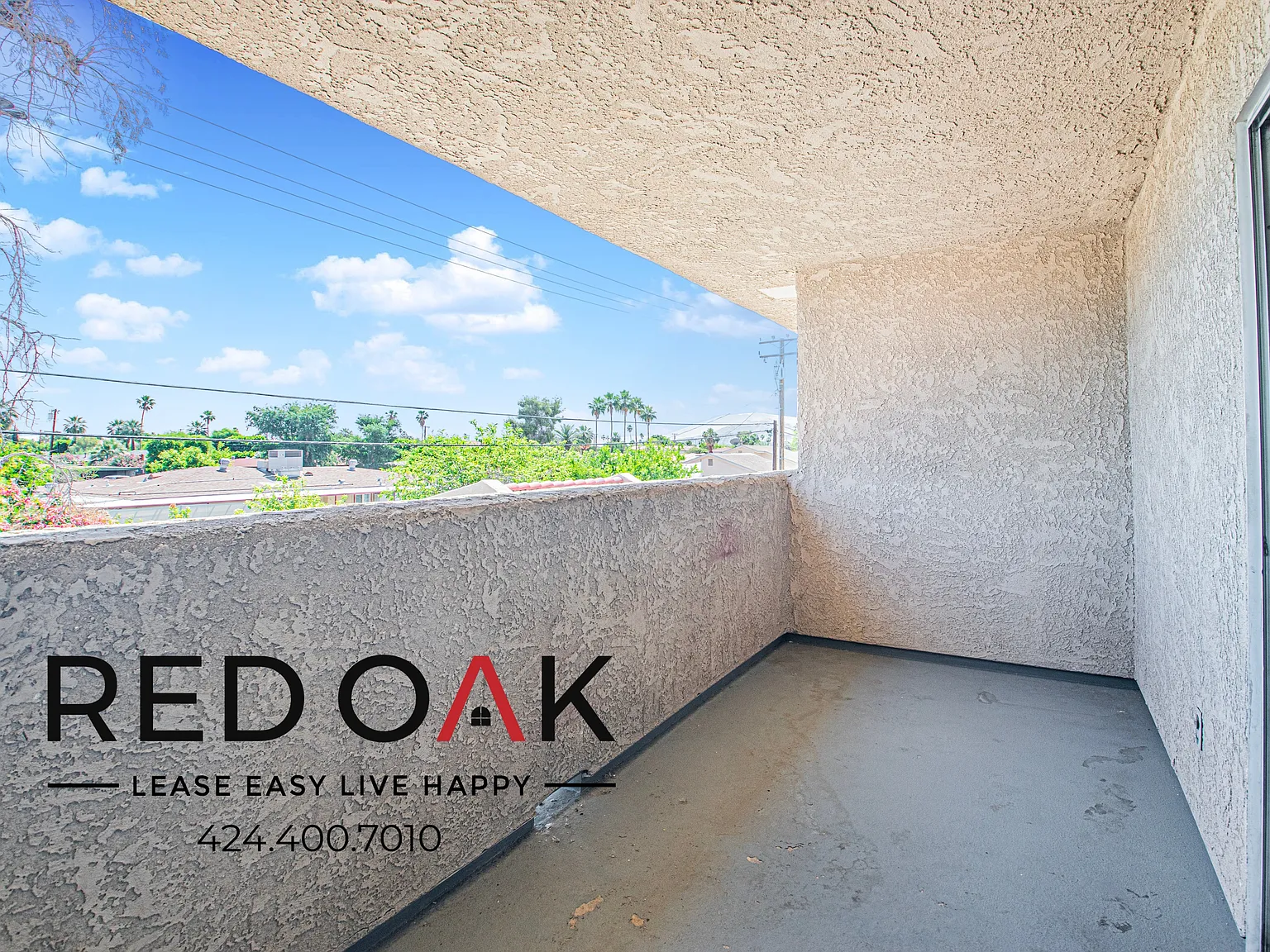 Stunning Two Bedroom with Balcony, Pool, In-Unit Washer/Dryer, and Included Parking ~ In Cathedra... — Photo 4