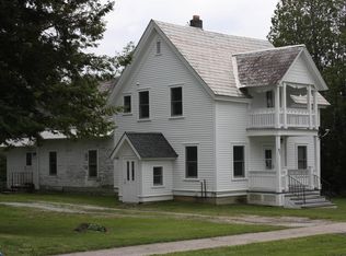 97 Elm St, Pittsford, VT 05763