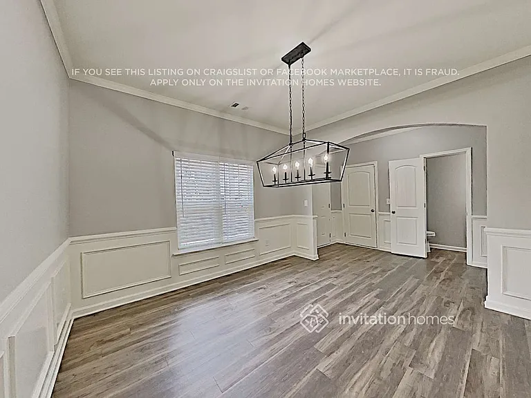 73 Windsor Way — Photo 8