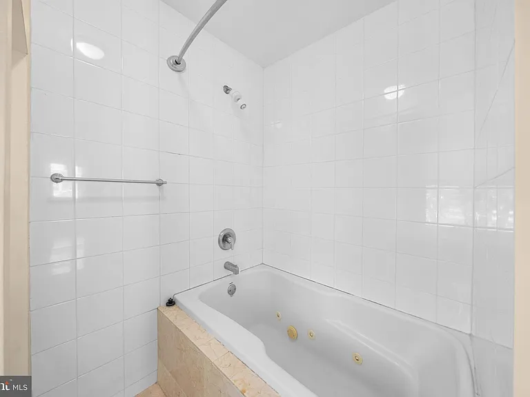 1016 Kirk Ave — Photo 21