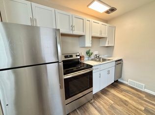 1105 W Badger Rd APT 4, Madison, WI 53713