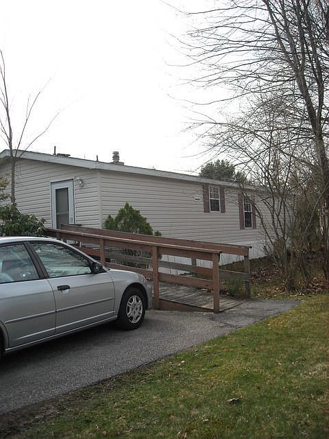 2nd image of 25 Cherry St