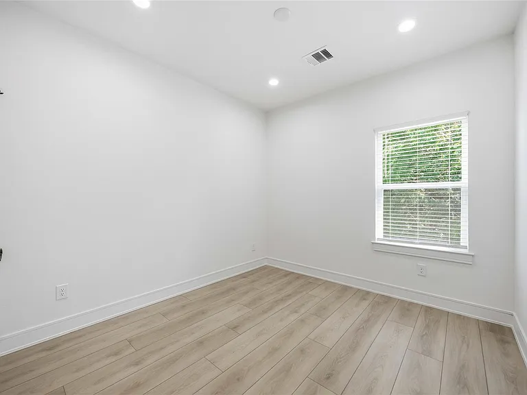 8019 Grandview St #B — Photo 26