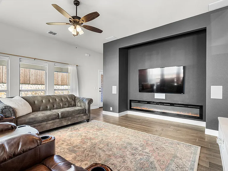 2900 Emerald Trace Dr — Photo 6