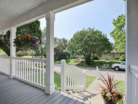 4th image of 592 Milford Ave