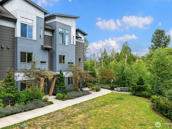 1910 Riva Lane NW, Issaquah, WA 98027
