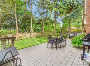 48 Chestnut Ave, Clarendon Hills, IL 60514