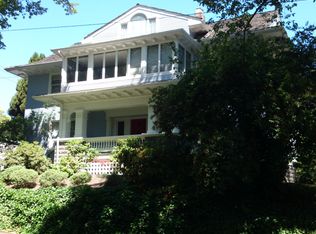 2701 10th Ave E, Seattle, WA 98102