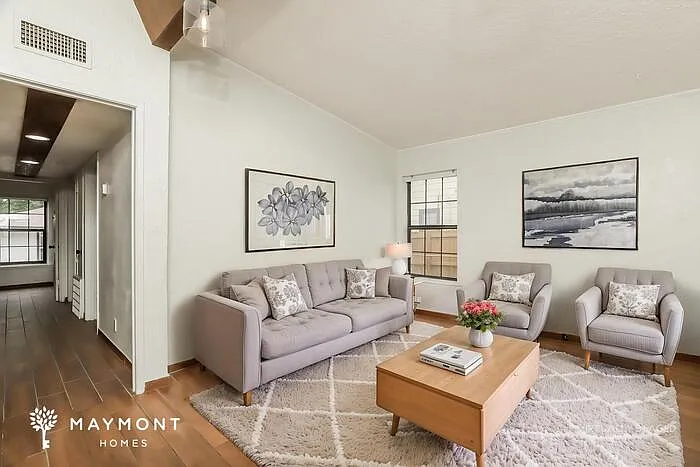 314 Surrels Ave — Photo 4