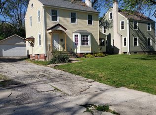 1320 W Sunset Ave, Decatur, IL 62522