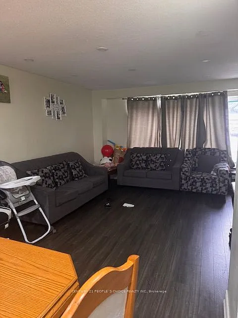 4 bed, $3,400 — Photo 3