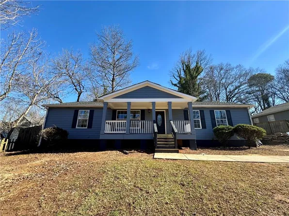 383 3rd Ave, Scottdale, GA 30079