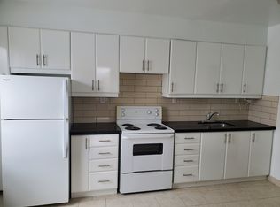 132 Castlefield Ave #101, Toronto, ON M4R1G7