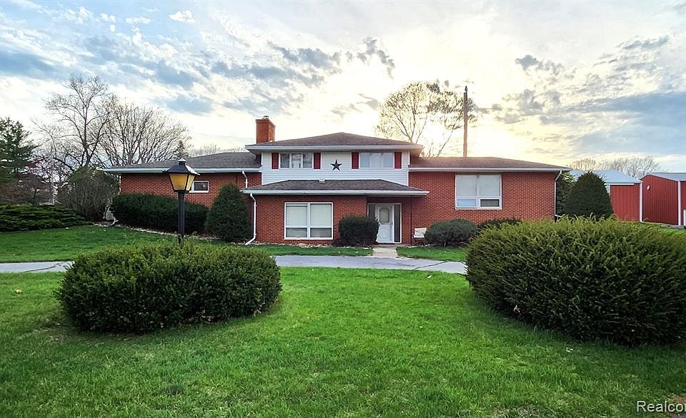 13281 N Bray Rd, Clio, MI 48420 MLS 20230029504 Zillow