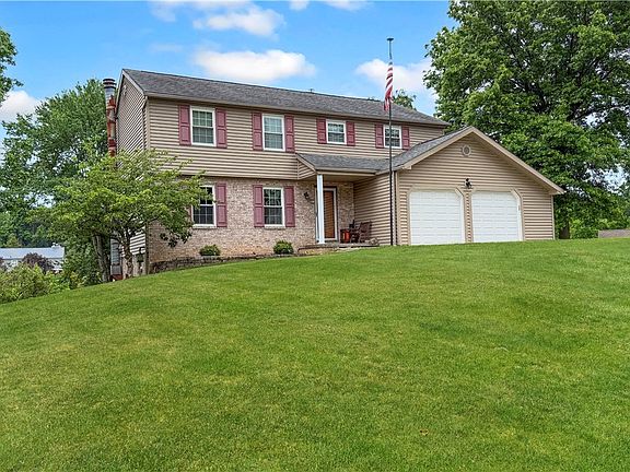 2nd image of 103 Lakeview Dr