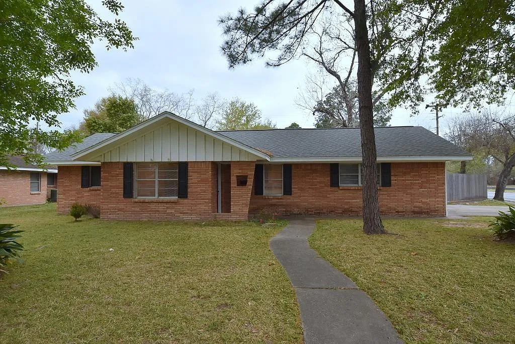Building Photo - 10402 Chatterton Dr