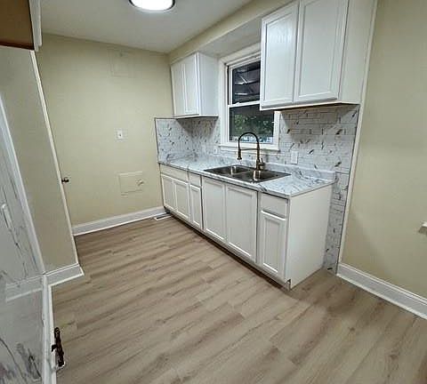 3rd image of 10487 Duprey St