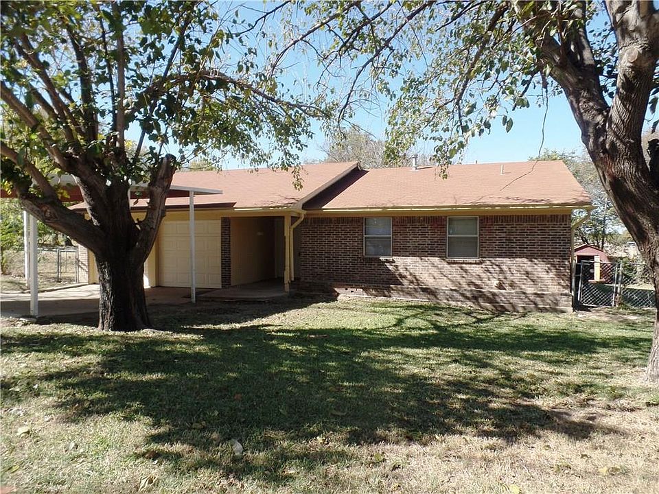 1st image of 4401 Highland Lake Dr