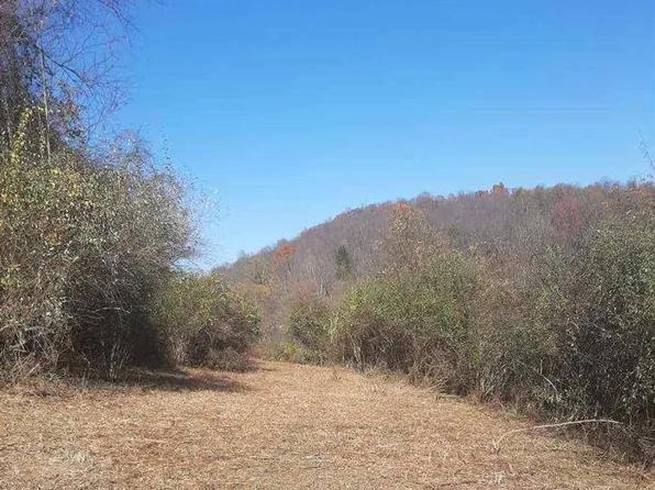Hopewell Rd, Fairmont, WV 26554