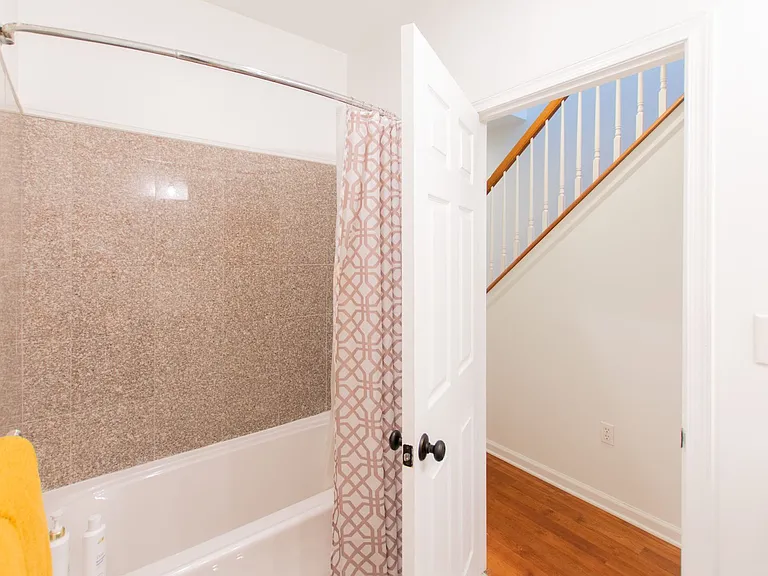 2207 Kimball St — Photo 23