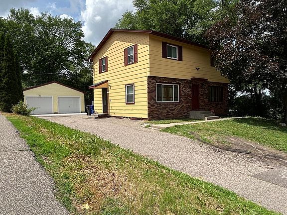 2nd image of 331 McKnight Rd S