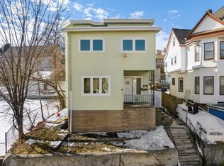 528 Ferry St, Everett, MA 02149