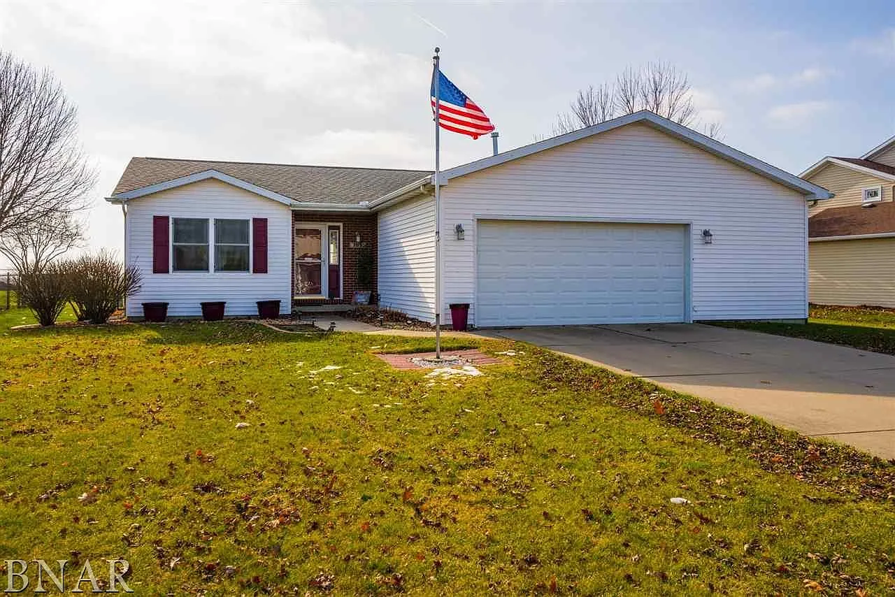 705 Pettit Dr photo 1