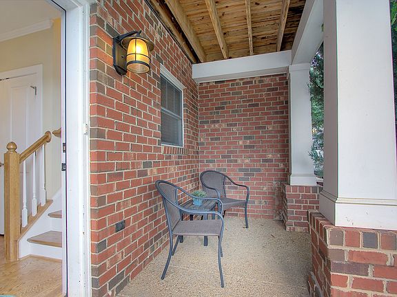 2nd image of 215 Brookwood Dr