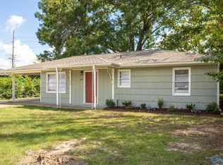 1003 Royal Dr SE, Decatur, AL 35601