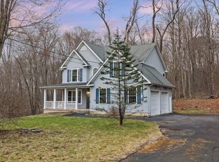 1141 Riverside Hts W, Pocono Lake, PA 18347