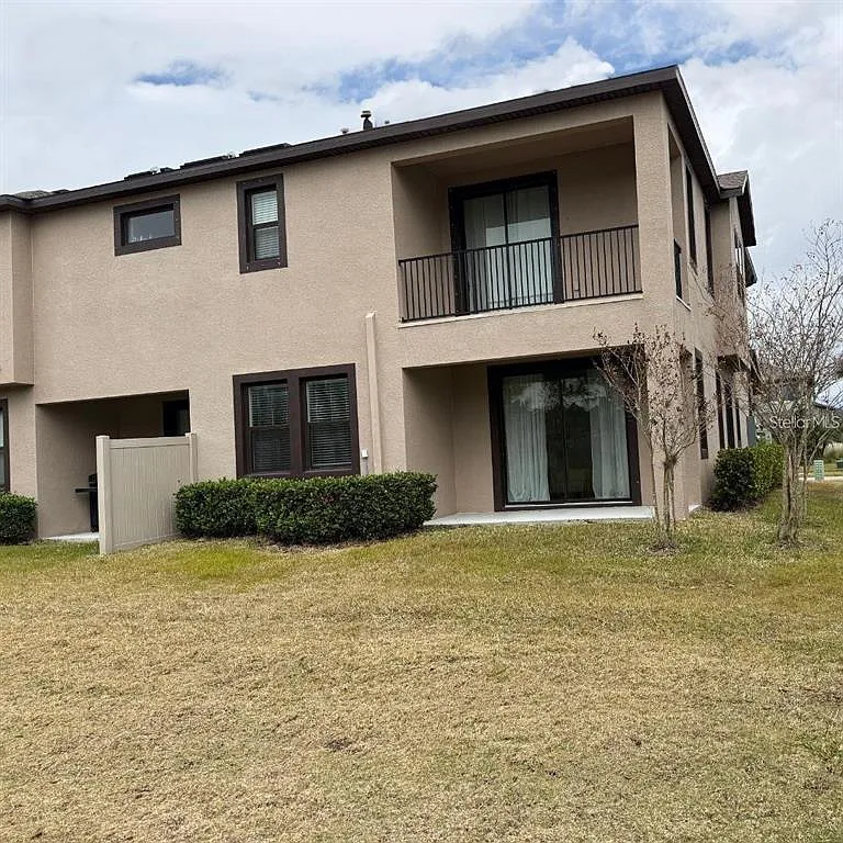 3 bed, 2.5 bath, 2047 sqft, $2,850 — Photo 4